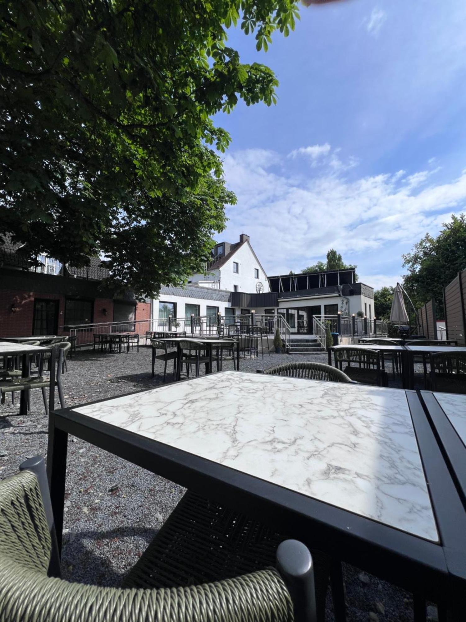 Hotel Haus Kuckenberg Burscheid Exterior foto